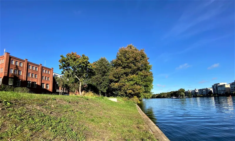 Modern, möbliert, begehrt: Ihr neues Zuhause am Spreekarree — photo 1